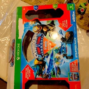 Xbox 1 sky landers trap team, dvd disc & figurines